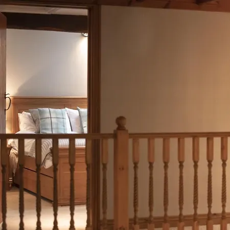 Hill Farm 8 Bainbridge